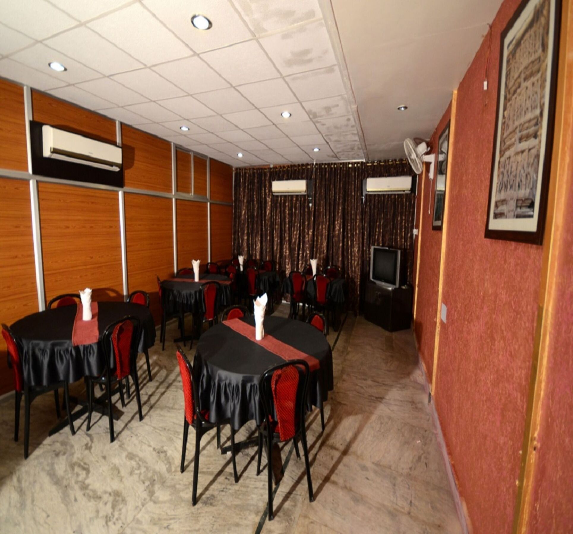 Oyo 2075 Hotel Kota Royal Luaran gambar