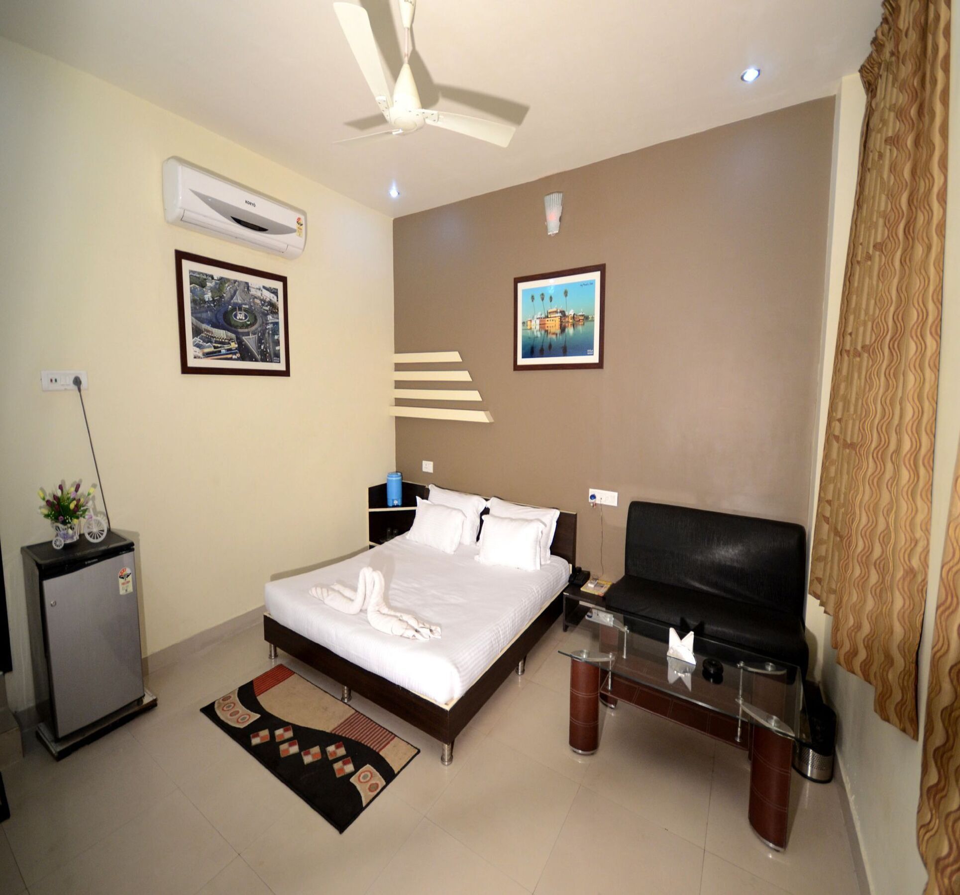 Oyo 2075 Hotel Kota Royal Luaran gambar